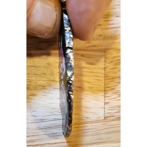 Agate Disc Pendant with Flower Painting Handcrafted - Picture 4 of 6